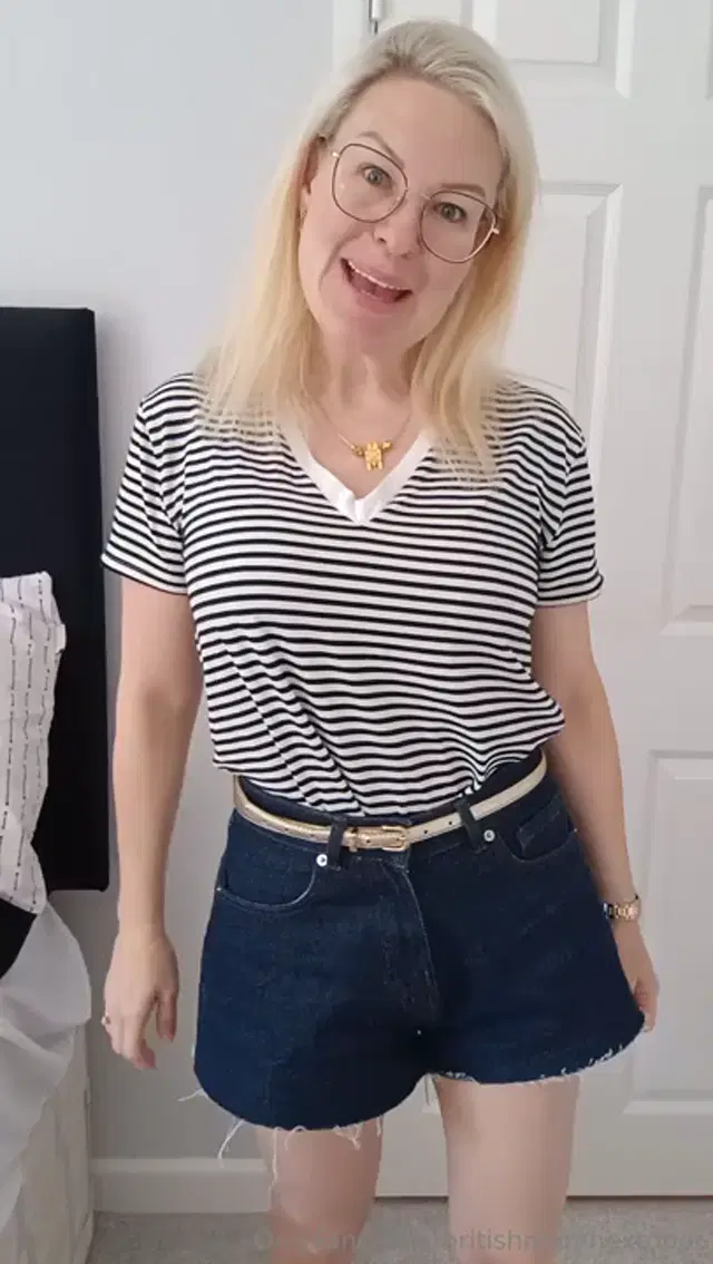 British Mom next door aka britishmomnextdoor – 07-03-2026 OnlyFans Video – Keeping it simple today