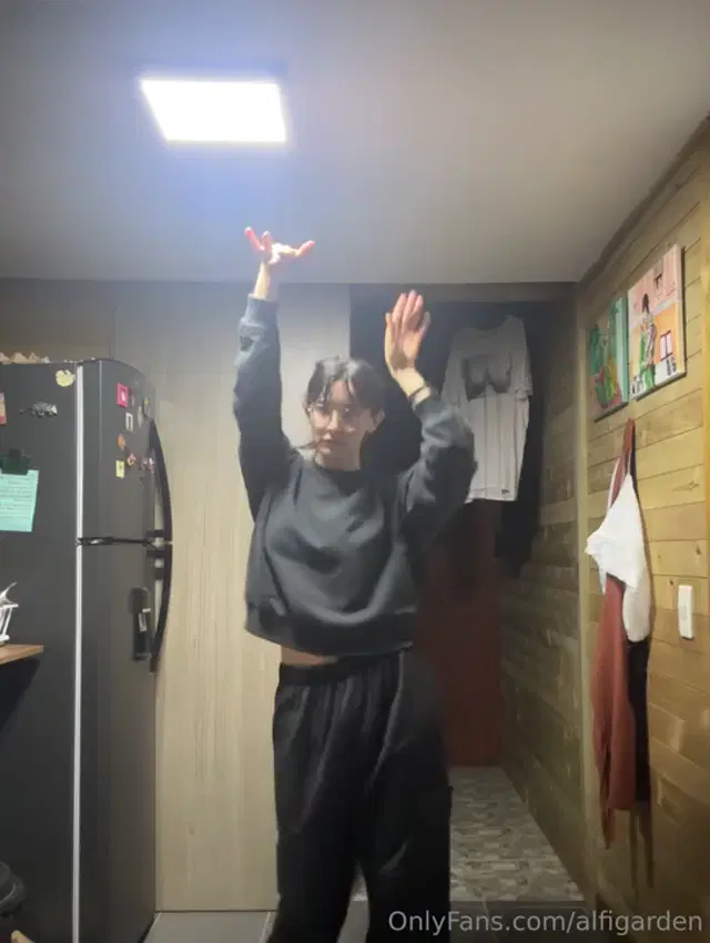 Maria Alfonsina aka alfigarden – 11-18-2025 OnlyFans Video – This is my heart all the days now that I am on vacations