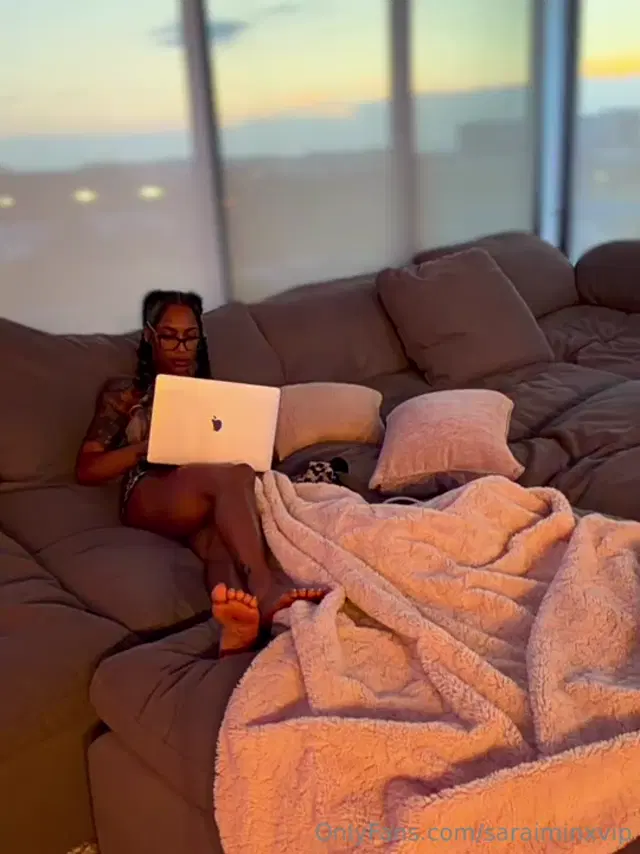 Sarai Minx aka saraiminxvip – 06-15-2026 OnlyFans Video – My weekend was eventful cant wait to share more HAPPY MONDAY MY LOVE