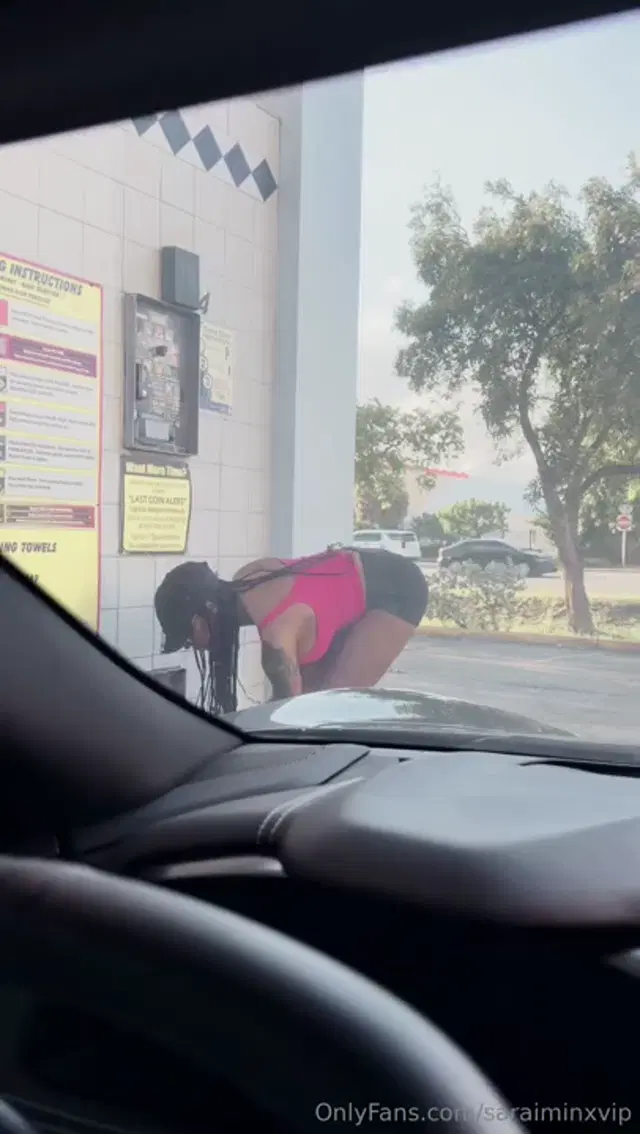 Sarai Minx aka saraiminxvip – 05-27-2026 OnlyFans Video – Whats ironic is I was a Harley Davidson model washing bikes before I had these bimbo