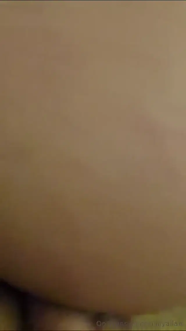 Soy Mila SW aka milayailan – 12-20-2025 OnlyFans Video – Como que estoy algo cachonda y quiero que me cojan muy duro