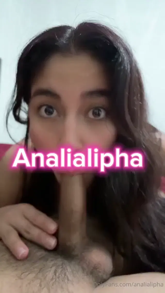 Analia Lipha aka analialipha – 02-26-2024 OnlyFans Video – Me encanta sentir la verga muy dura en mi boca y probar la lechita caliente