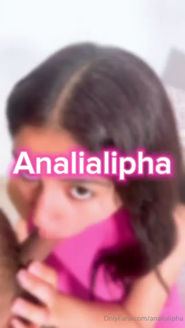 Analia Lipha aka analialipha – 03-19-2024 OnlyFans Video – Me encanto como me cogio mi amigo por el culito y despus se vino muy rico