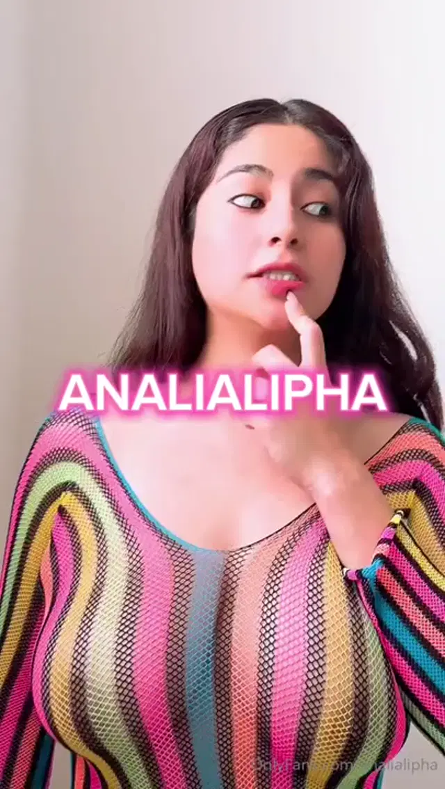 Analia Lipha aka analialipha – 04-28-2024 OnlyFans Video – Que rico se vino en mi el amigo de mi hermano sabe deliciosa su verga