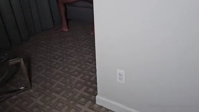 Dirty Moana aka dirtymoana – 06-11-2024 OnlyFans Video – Hubby’s view when he comes home after a long day of work