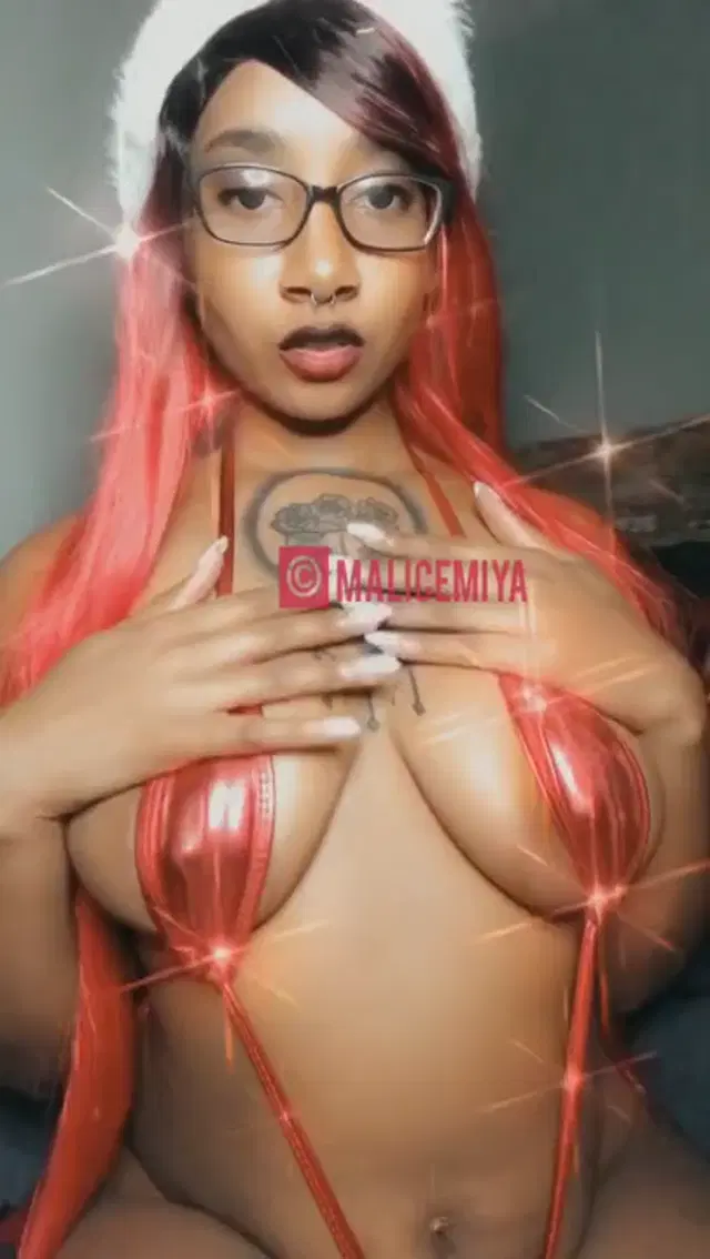 Malice Miya aka malicemiya – 12-19-2025 OnlyFans Video – I missed Thursday but here are my favorite holiday throwbacks I will see you all