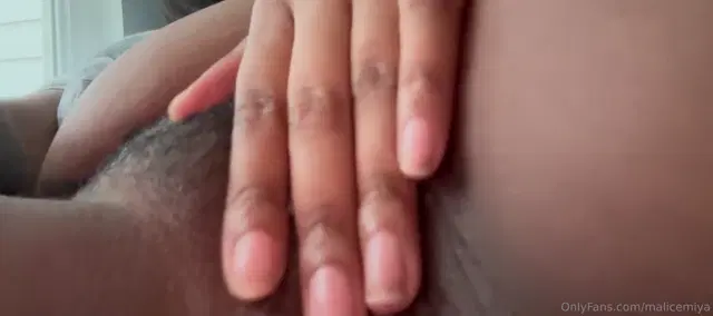 Malice Miya aka malicemiya – 02-11-2025 OnlyFans Video – Fan request also look how fucking were I was this morning! I need to get