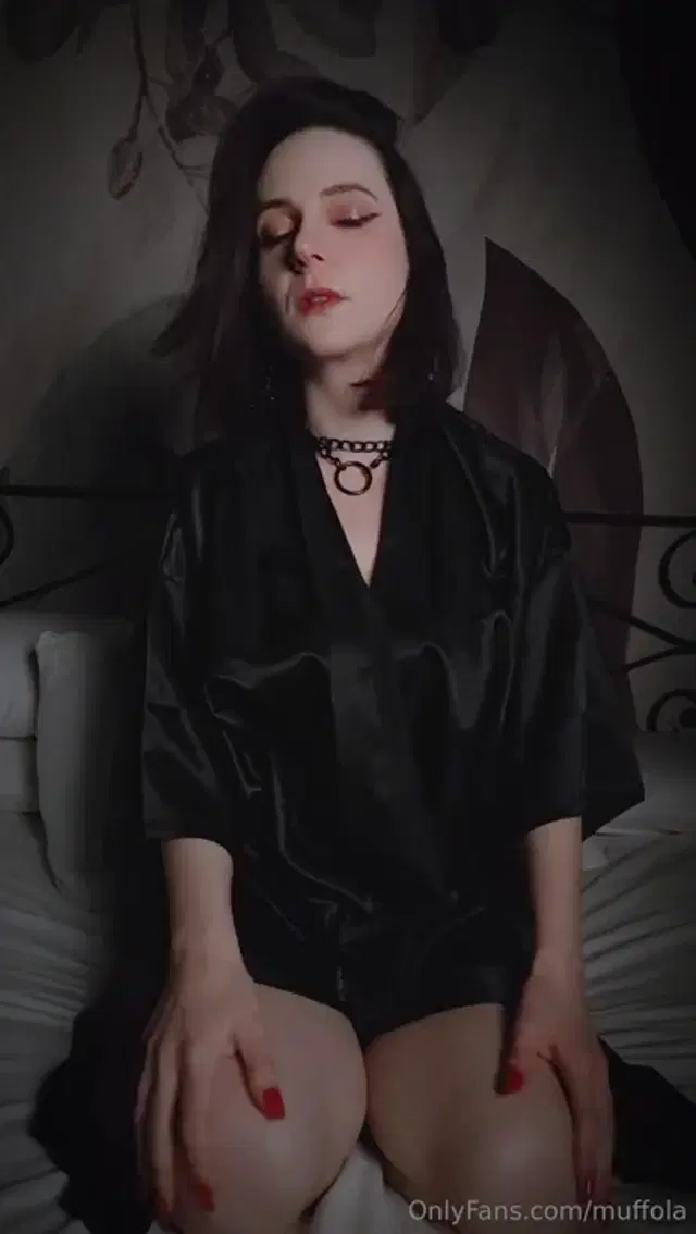 Muffola aka muffola – 01-19-2026 OnlyFans Video – Oggi ho spazio solo per le emozioni pi vivide, costretta a spegnere il cervello per sopravvivere,