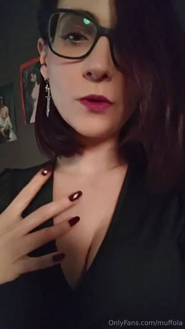 Muffola aka muffola – 03-18-2026 OnlyFans Video – Touch my lips