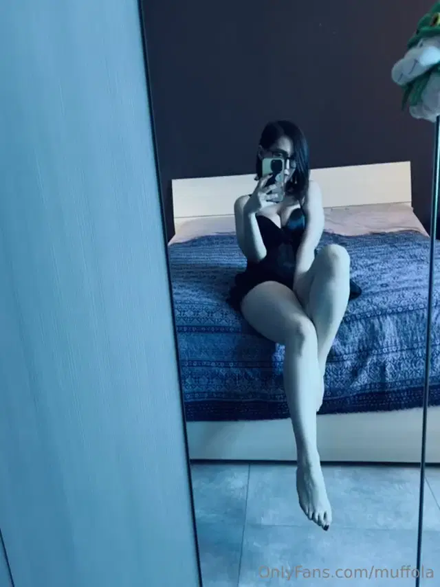 Muffola aka muffola – 06-25-2024 OnlyFans Video – Mi prendo il tempo necessario per mostrarmi, come una seduzione senza fine, che sa di desiderio
