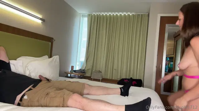 NicoleSweetsxxx aka nicole1712 – 07-13-2025 OnlyFans Video – Is suck me off Sunday a thing