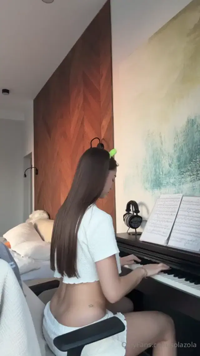 SolaZola aka solazola – 07-08-2026 OnlyFans Video – One of the most recent! Can you guess the movie or the song itself and yeah,
