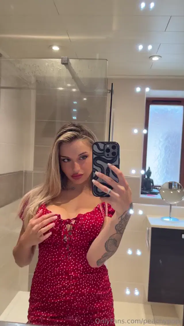 Peachypops aka peachypops – 06-01-2026 OnlyFans Video – I know youll love this dress