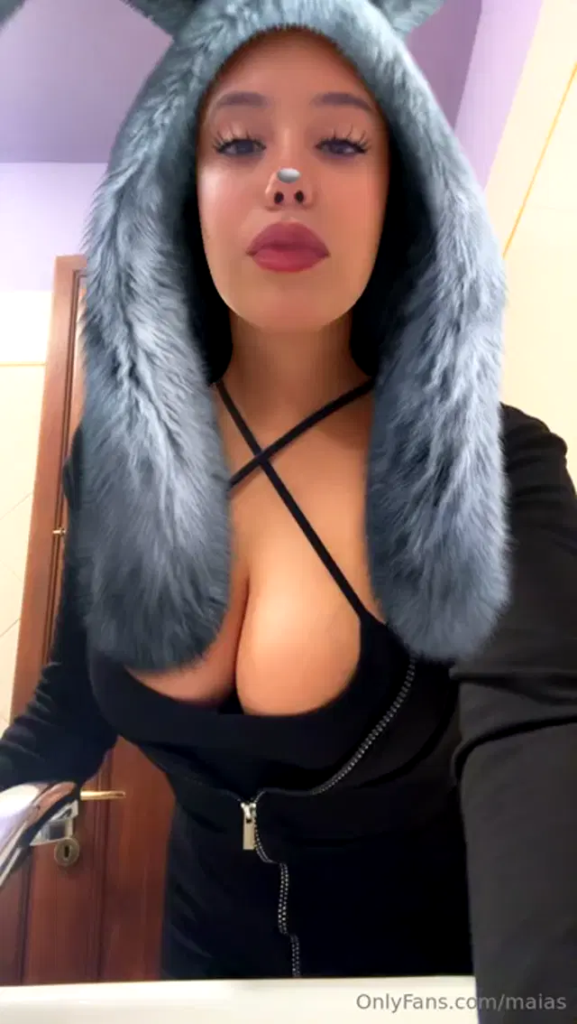 Maialinaonyou aka maias – 04-06-2026 OnlyFans Video – Buona Pasquetta!!!